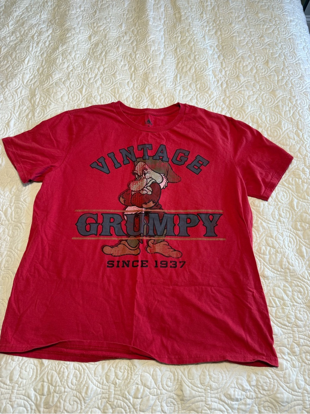 Disney XL Red Vintage Grumpy Graphic Tee “Vintage Grumpy Since 1937” Snow White